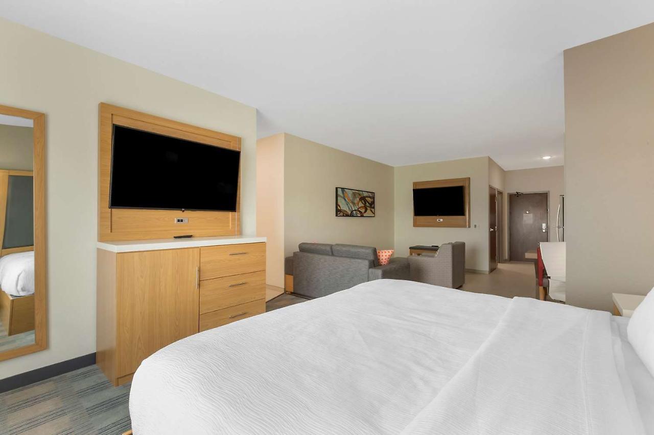 La Quinta Inn & Suites By Wyndham Coralville Iowa City Dış mekan fotoğraf