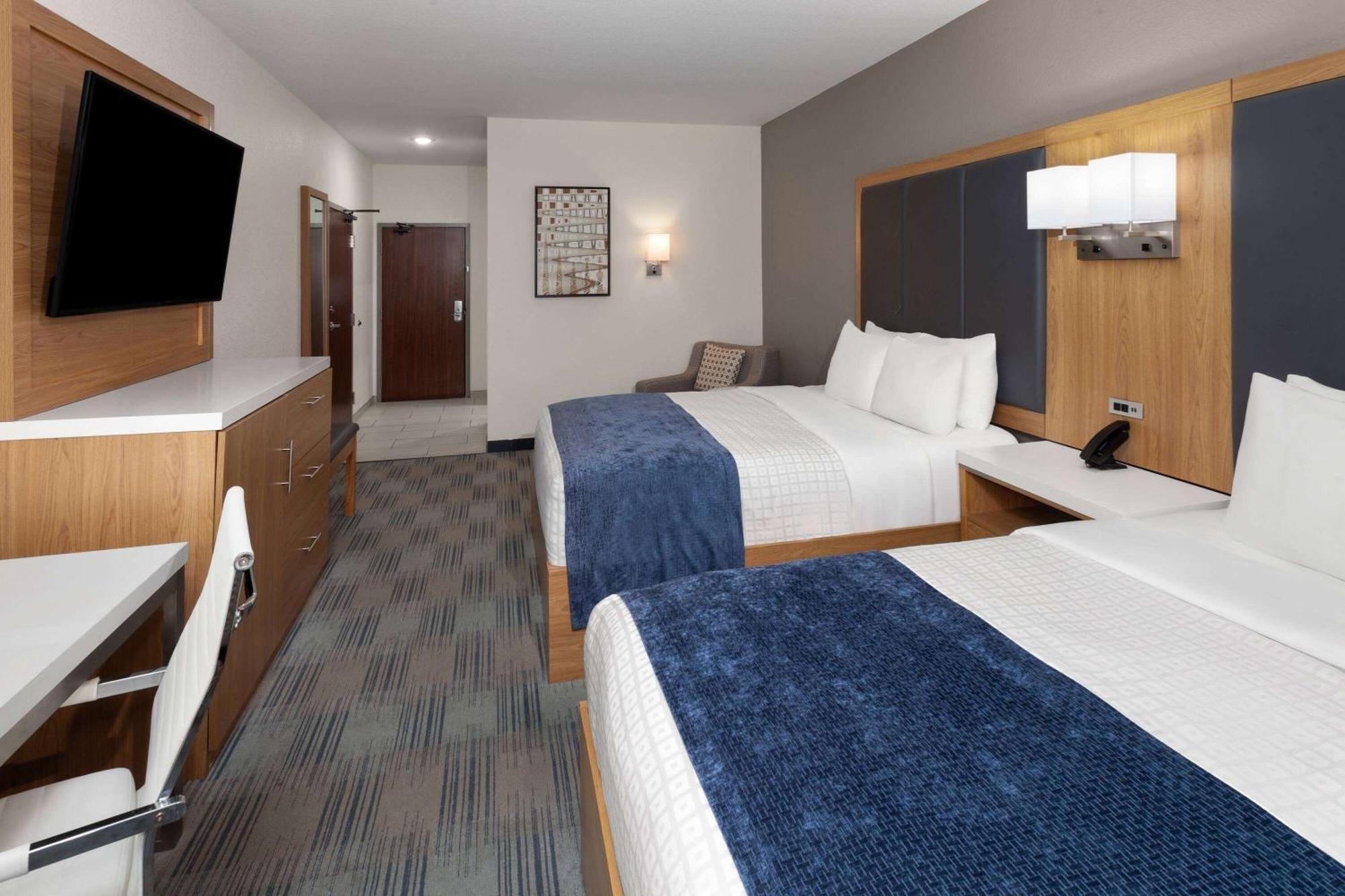 La Quinta Inn & Suites By Wyndham Coralville Iowa City Dış mekan fotoğraf