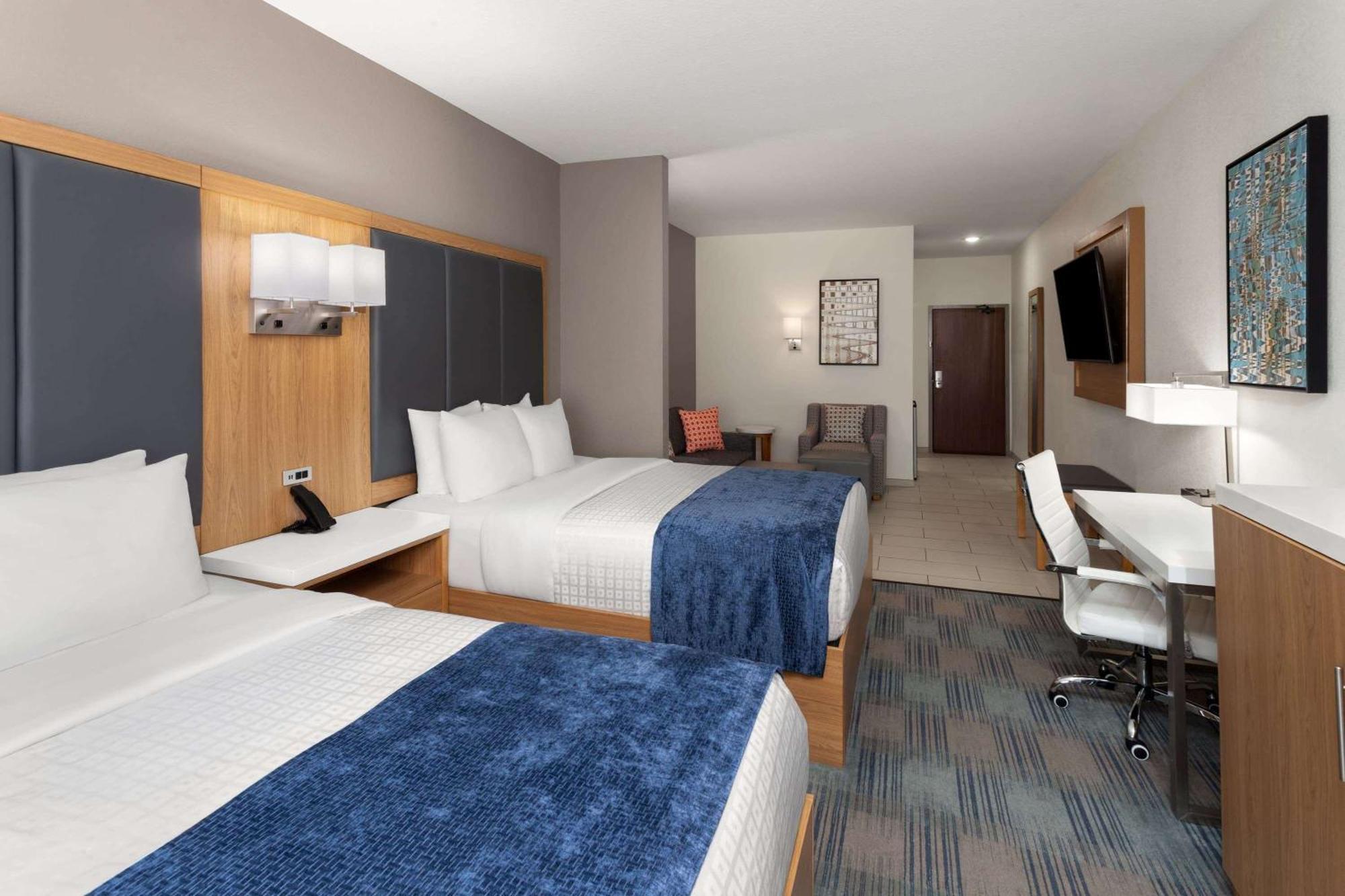 La Quinta Inn & Suites By Wyndham Coralville Iowa City Dış mekan fotoğraf