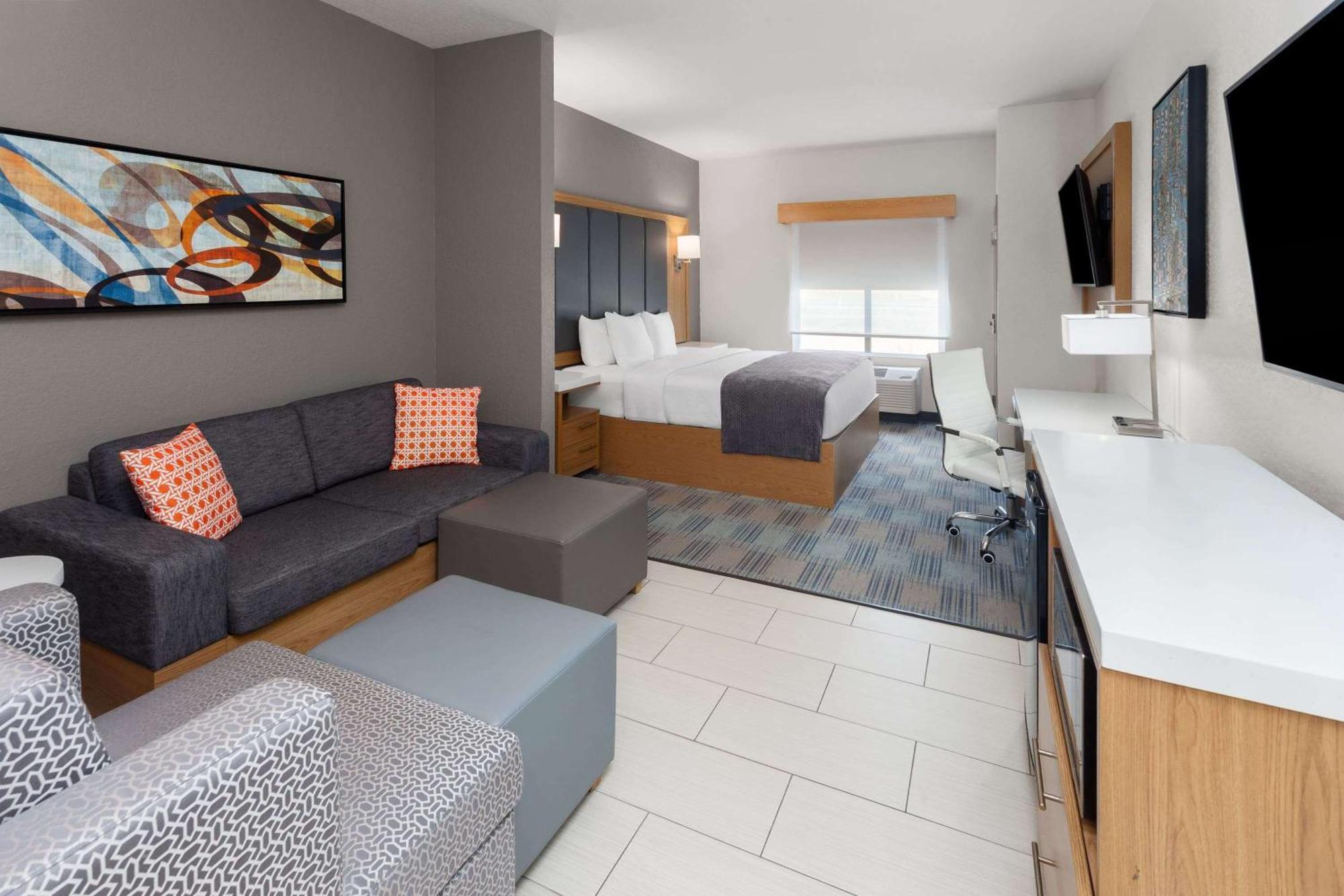 La Quinta Inn & Suites By Wyndham Coralville Iowa City Dış mekan fotoğraf