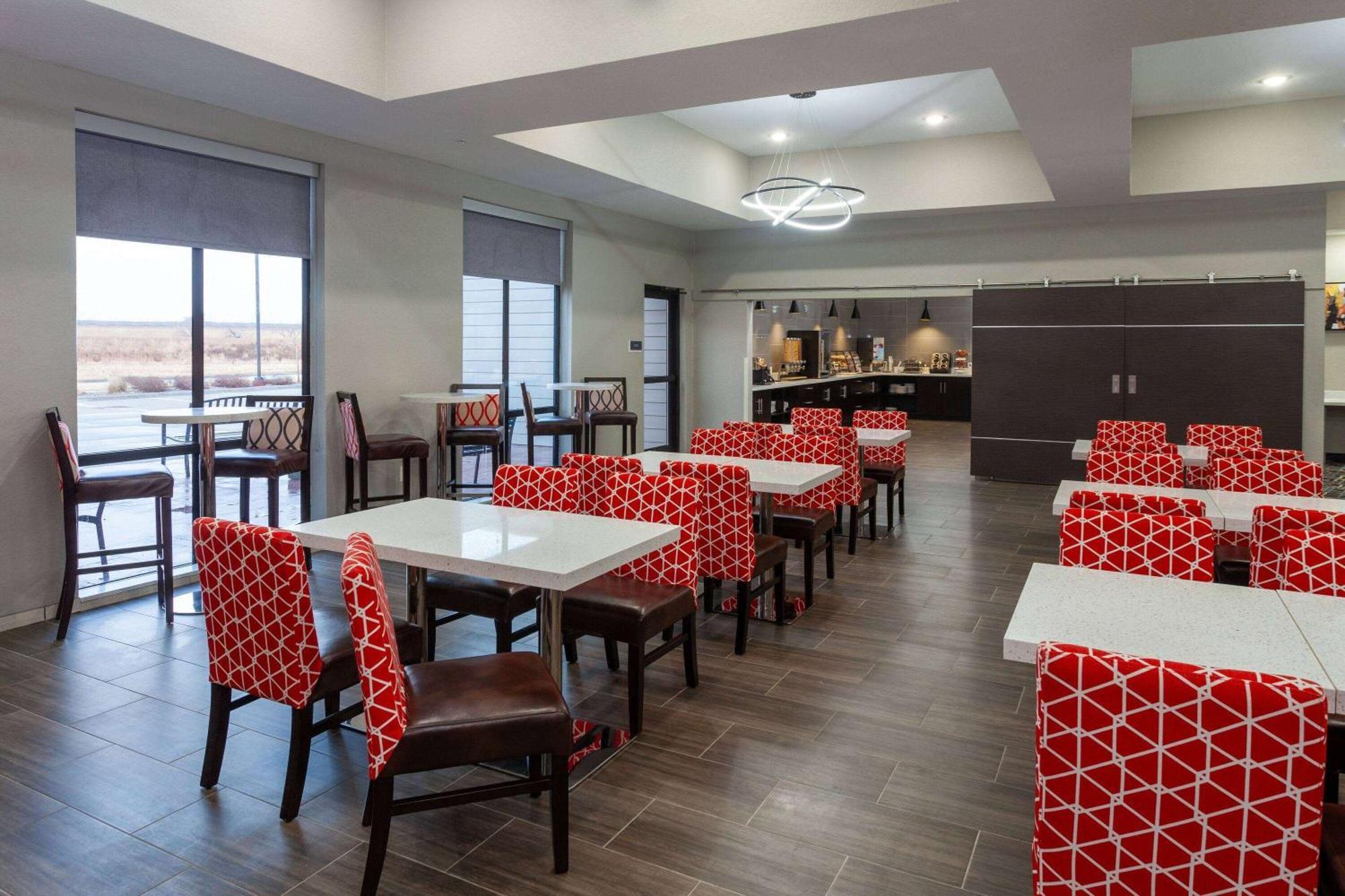 La Quinta Inn & Suites By Wyndham Coralville Iowa City Dış mekan fotoğraf